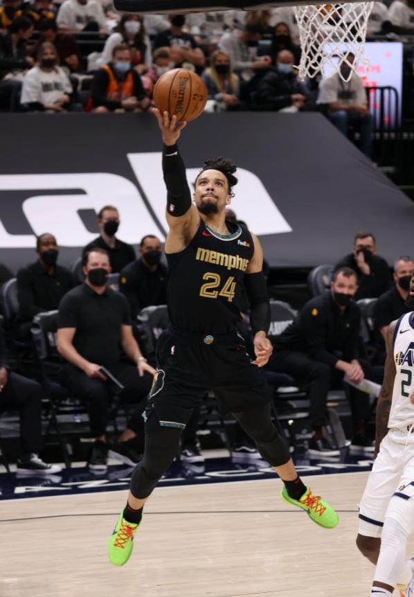 虎扑NBA直播-布鲁克斯利刃出鞘 击穿爵士防线 灰熊渐入佳境