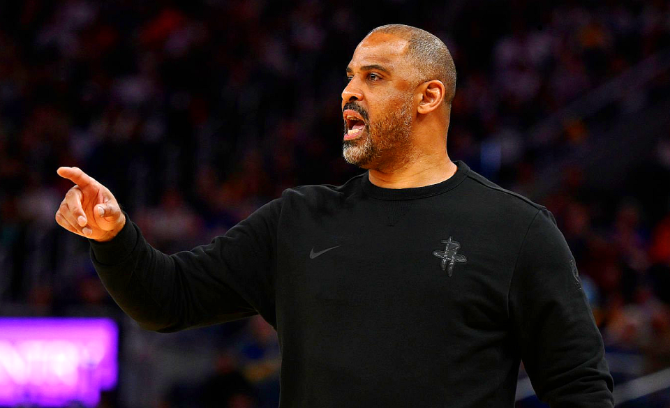 虎扑NBA直播-乌度卡更衣室训话曝光！杜兰特全程消失引热议：队内矛盾又一缩影